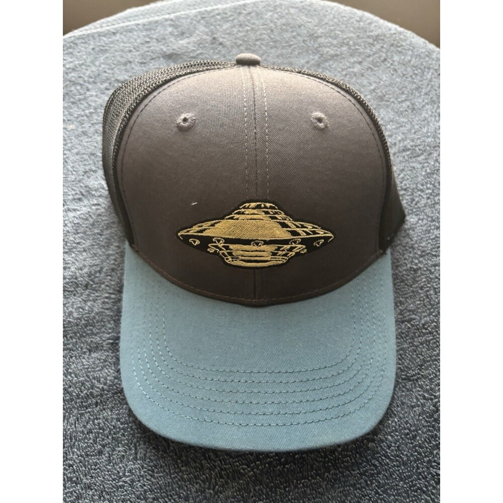 Easter Island Mercantile UFO Spaceship Trucker Hat Snapback Grey Blue 1SFM